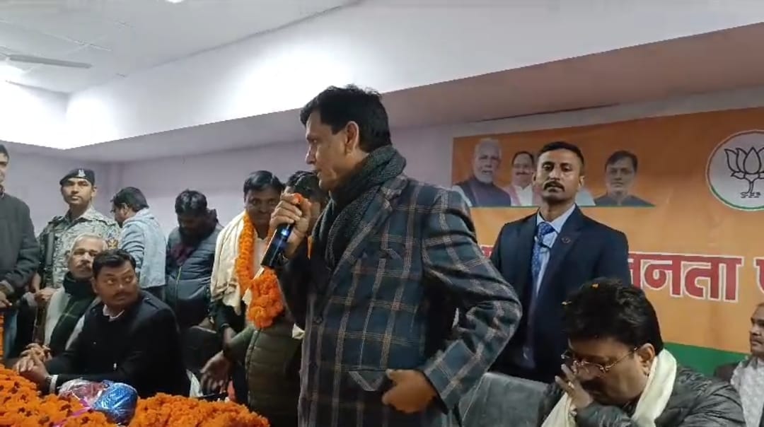 Minister of State for Home Nityanand distanced himself from CM Mamta's statement on BSF