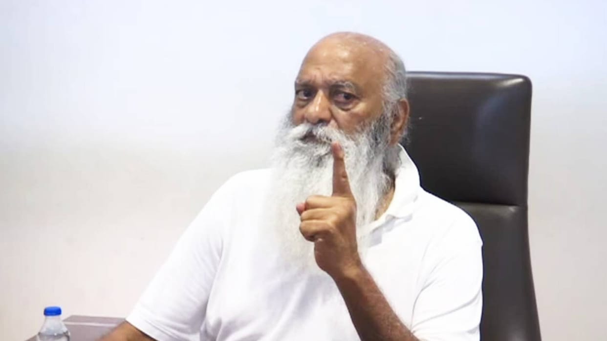 JC Prabhakar Reddy apologized to actress Madhavi Latha for making adulteress indecent remarks about her