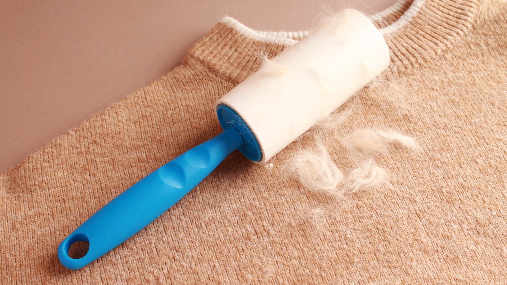 essential tips to preserve woolen clothes after weather change