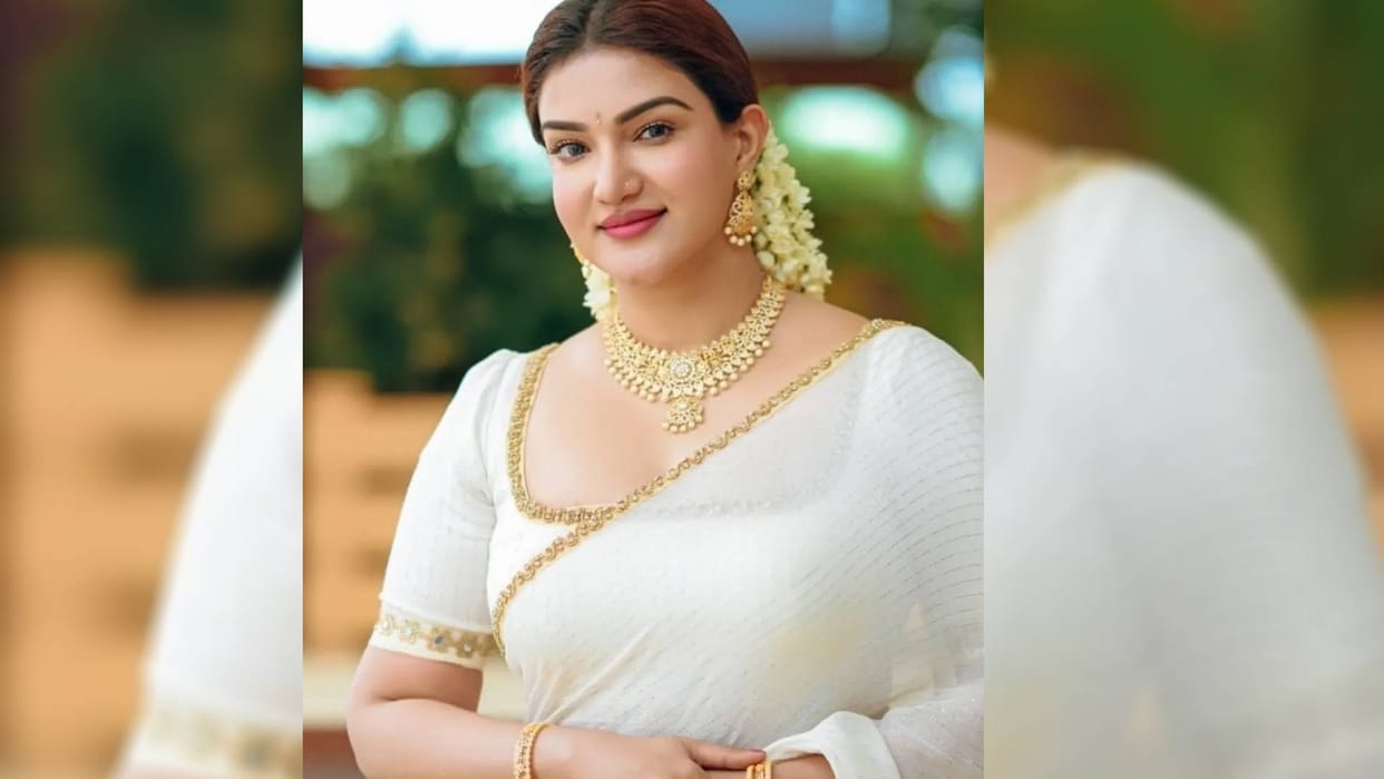 Malayalam actress Honey Rose accuses man of Stalking and violating her modesty reveals on facebook post