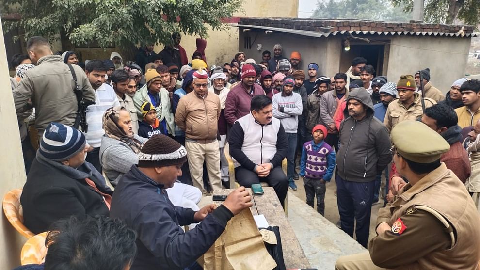 Panchayat between two communities went on for hours to bury the dead body