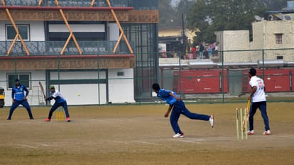 Athletics 97 year old freedom fighter Tilakraj won gold 100 meter race Read sports news