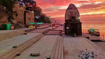 Khargone News: Nature showed unique colors in Ahilya's religious city Maheshwar