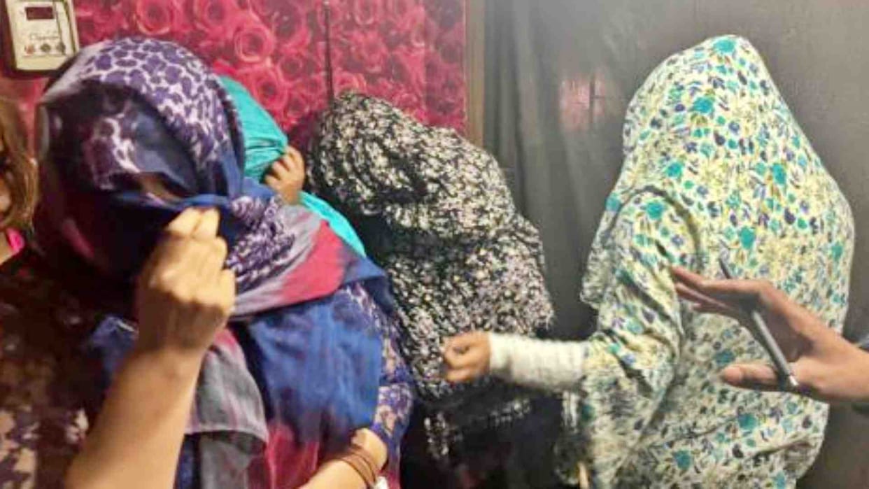 Bhopal News: Prostitution under the guise of a spa center, 68 people arrested