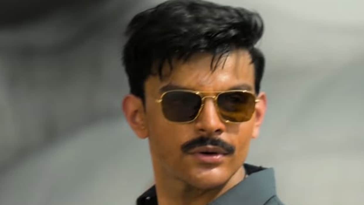 Film Sky Force Actor Veer Pahariya  Share Fans Reaction In Social Media
