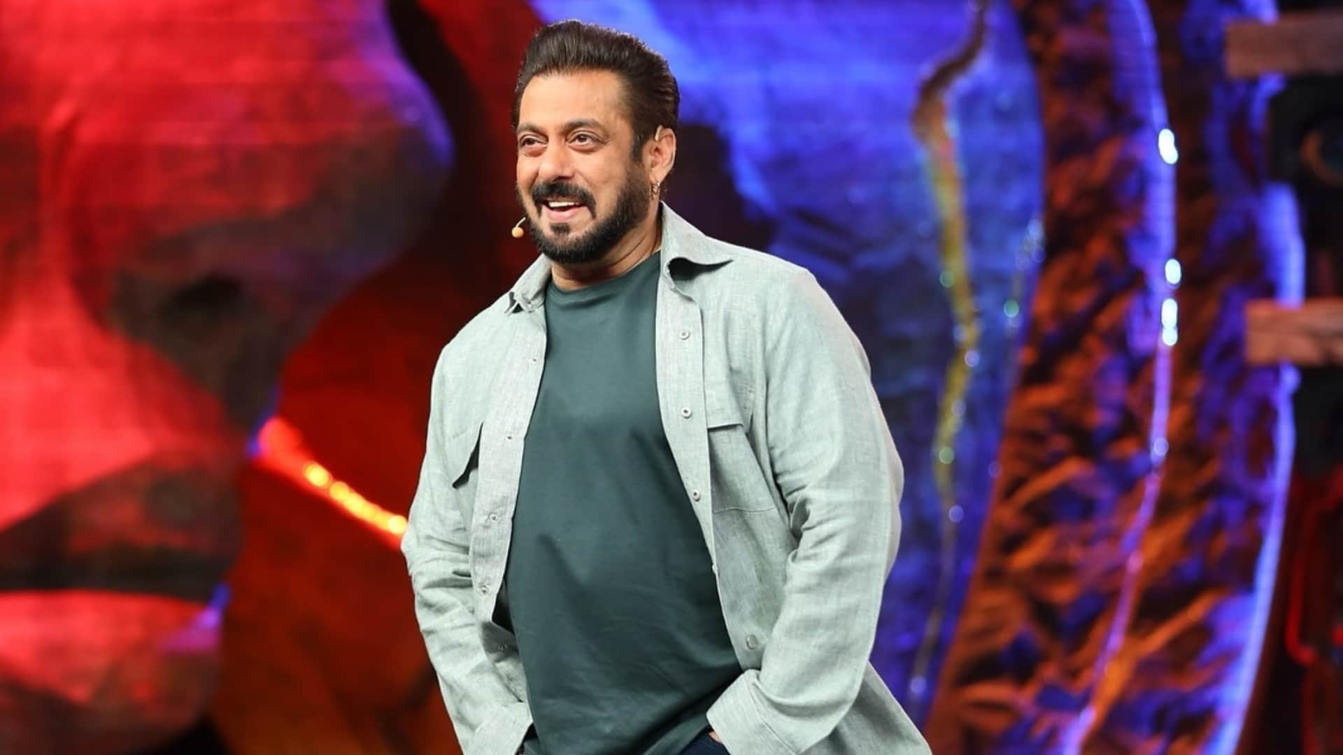 Game Changer collect double than RRR Bollywood Star Salman Khan tells Ram Charan Kiara Advani Bigg Boss 18?