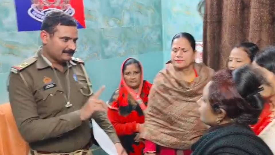 Congress councilor leader Mamta Chaudhary give  complaint against BJP leader Ramesh Bidhuri In Lucknow
