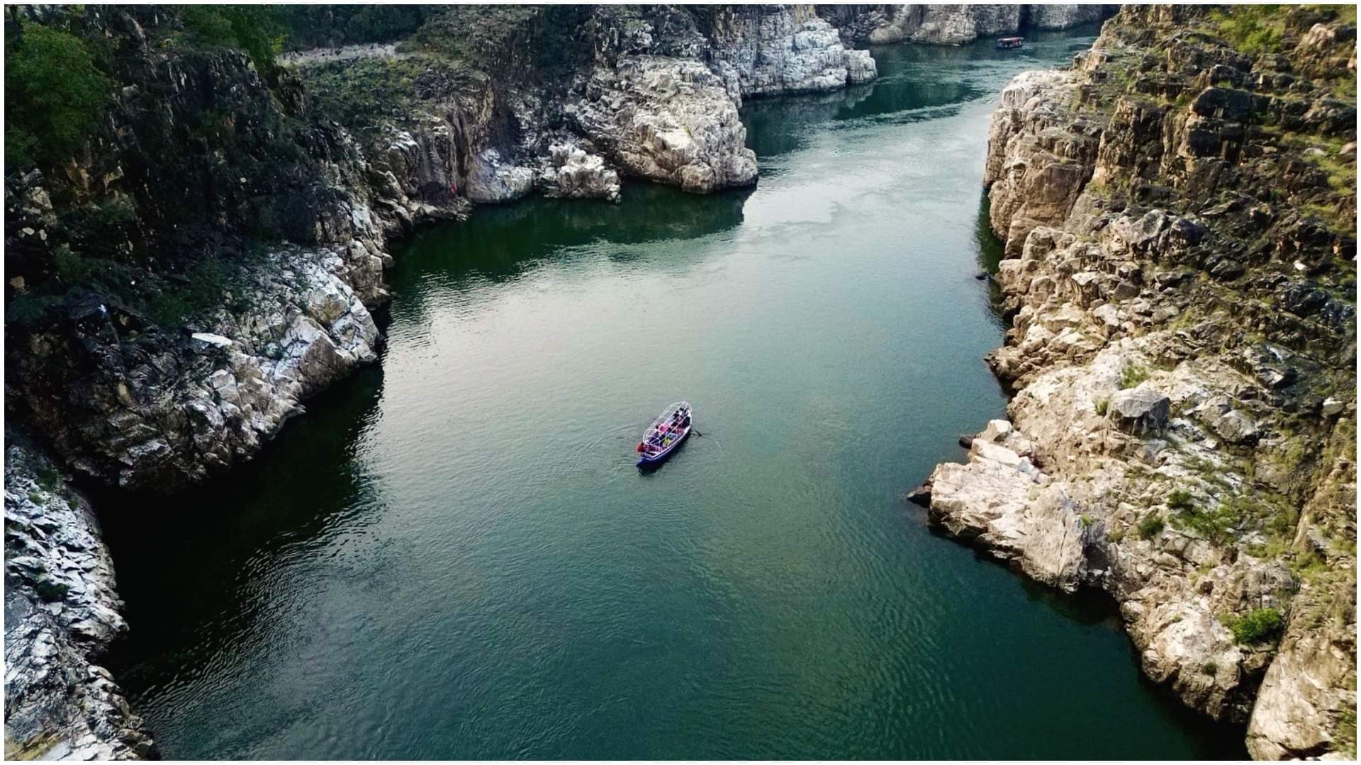 Tourist Places to Visit in Madhya Pradesh in Winter Know Names and Locations