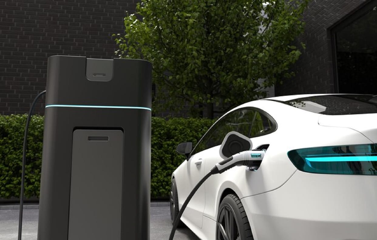 India EV Market Outlook: Battery Demand Projected to Grow Ten times; Technology Shift Underway
