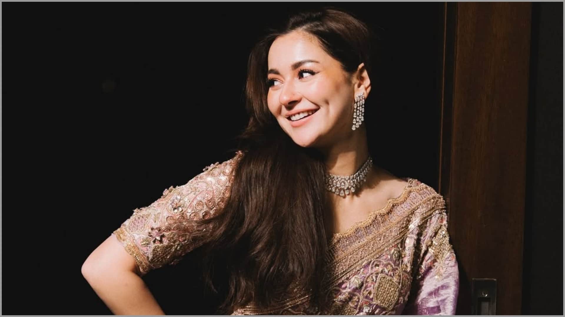 Pakistani actress hania amir dance on chikni chameli in saree shared video users comment badshah name