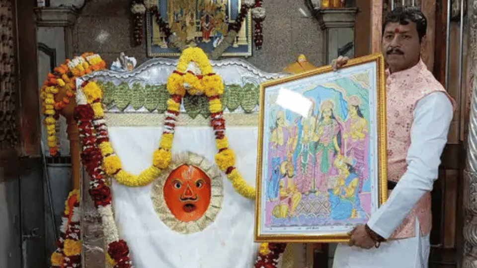 Indore news Anjani Porwal Ram bhagwan Darbar Painting