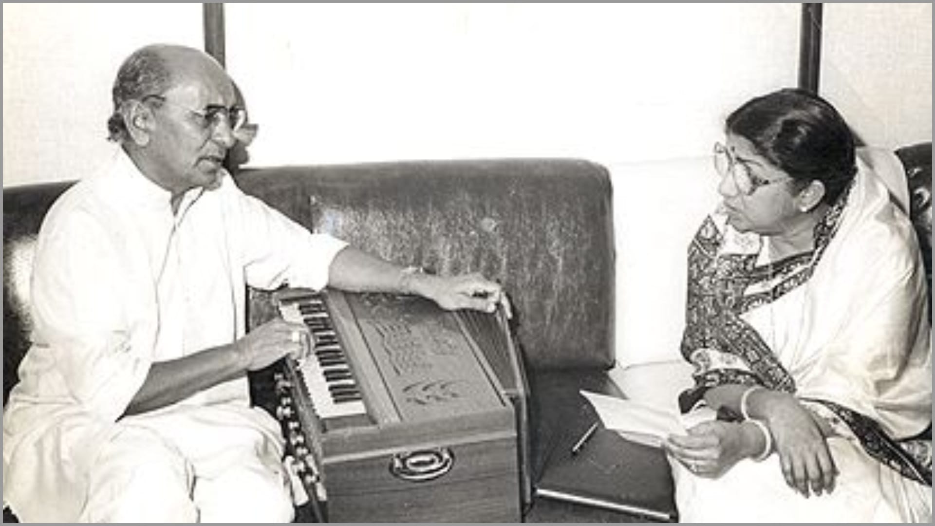 Jaidev death anniversary first musician to win three National Awards know about career life movies hit songs