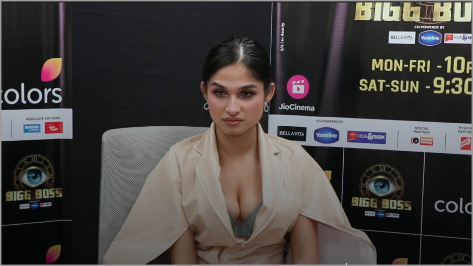 Kashish Kapoor evicted from bigg boss 18 talked about karanveer shilpa shirodkar and other contestants