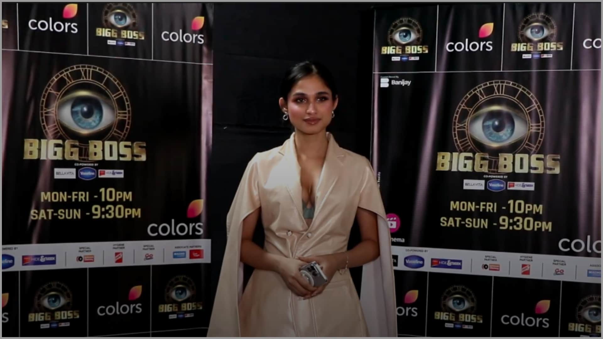 Kashish Kapoor evicted from bigg boss 18 talked about karanveer shilpa shirodkar and other contestants