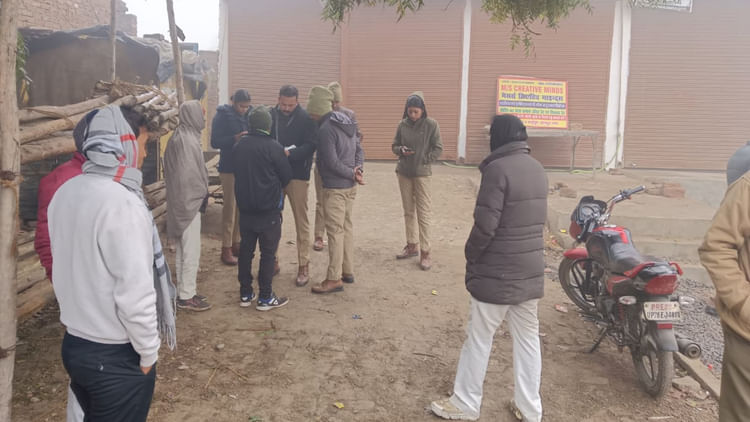 Kanpur: ऑटो चार्जिंग सेंटर के अंदर मैकेनिक की निर्मम हत्या, जांच में जुटी पुलिस