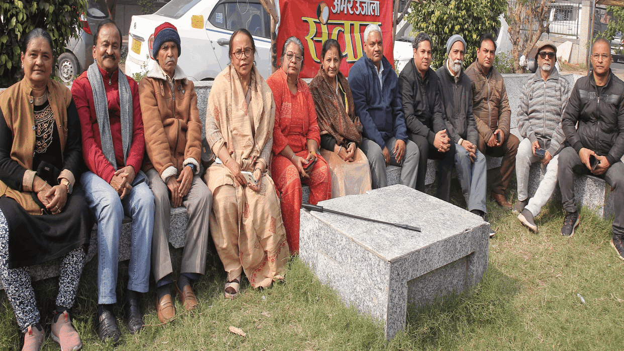 People are facing many problems including water shortage in Vikaspuri