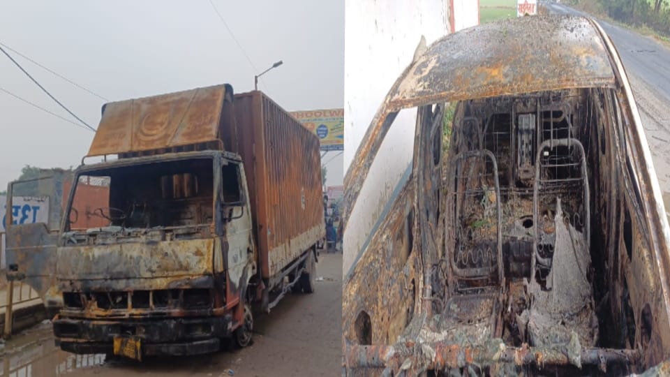 Baghpat: Car and canter caught fire, dental doctor's family narrowly escaped, driver saved his life by jumping
