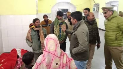 children ate poisonous fruit mistaking it for almonds In Sitapur admitted to hospital in critical condition