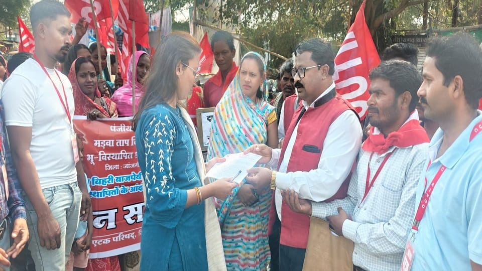 Land displaced people on indefinite strike for 86 days demanding restoration of jobs and subsistence allowanc
