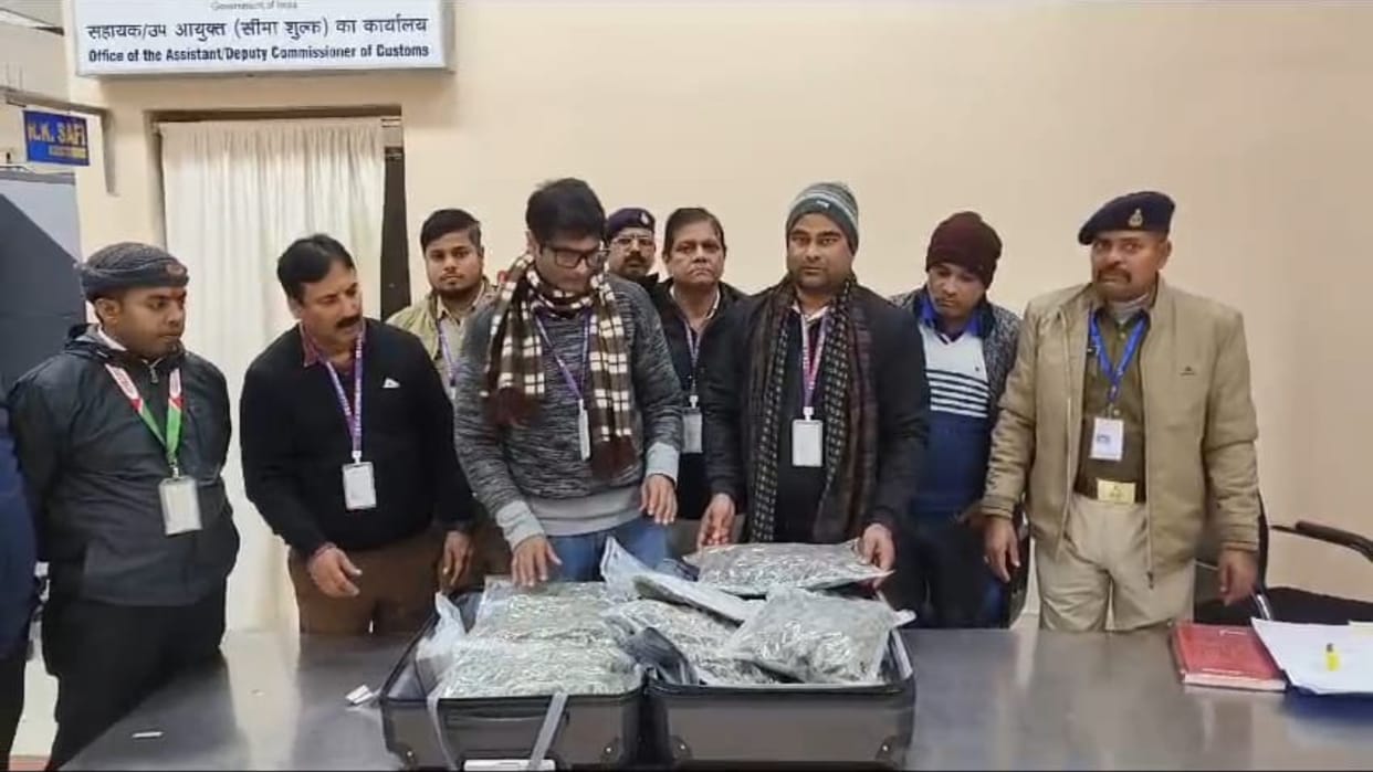 Bihar News : Thai woman arrested with ganja and hashish Gaya Bihar Police