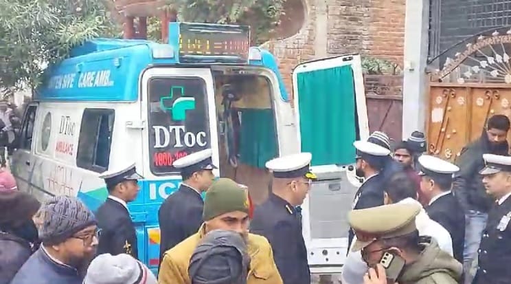 Sudhirs body reach home last rites will be performed on Wednesday crowd gathered for darshan
