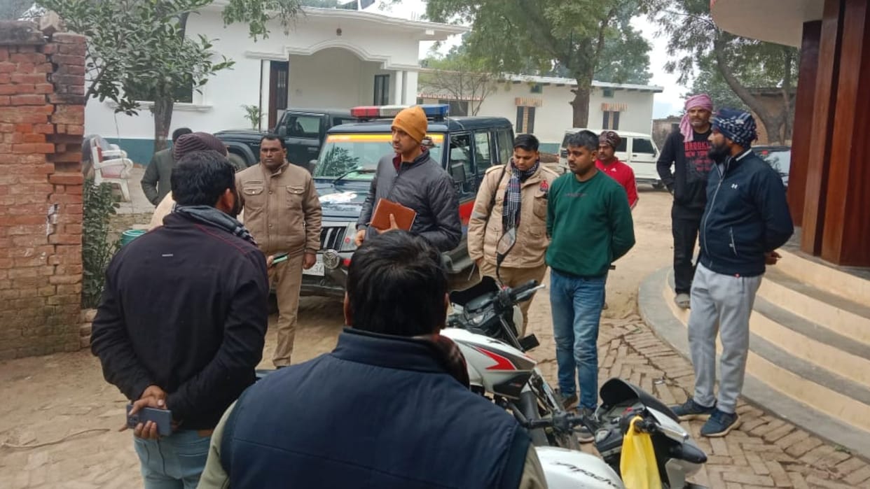 Miscreants fired at constable house left threatening letter in ghazipur