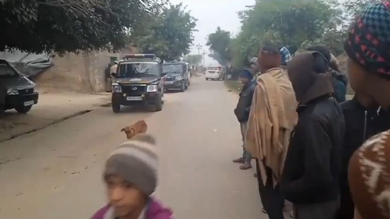father killed his 14-year-old daughter by cutting her with a sword in shahjahanpur