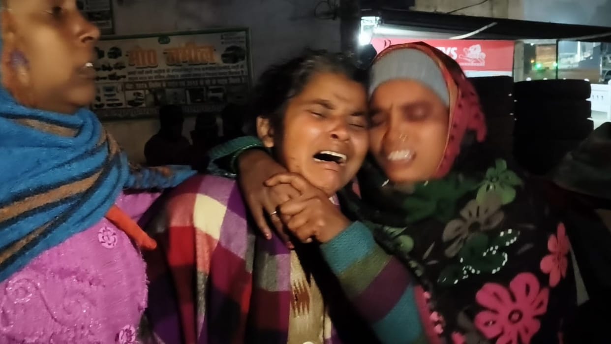 Body of a youth who had taken money from his mother to buy shoes was found in Ganga four days later