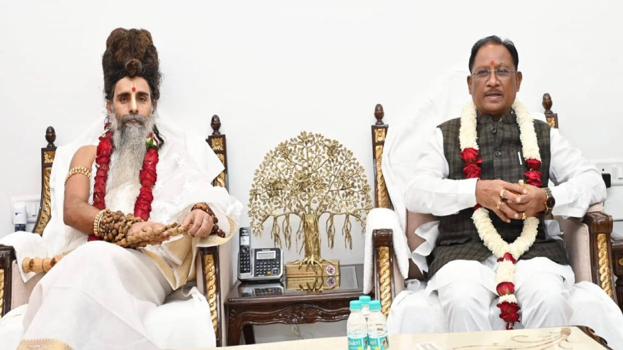 Sadhguru Riteshwar Maharaj met Chief Minister Vishnudev Sai, these topics were discussed in Chhattisgarh