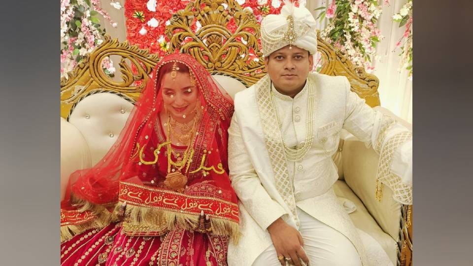 women from Jammu and Kashmir came to Raebareli in UP and married lover After falling in love with FB friend