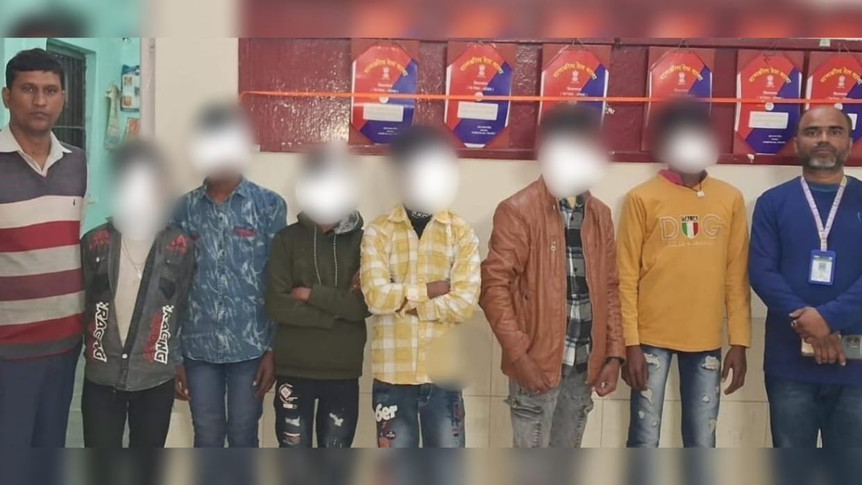 Kishanganj News: 6 minor children recovered from railway station, child labour, Delhi, Mumbai