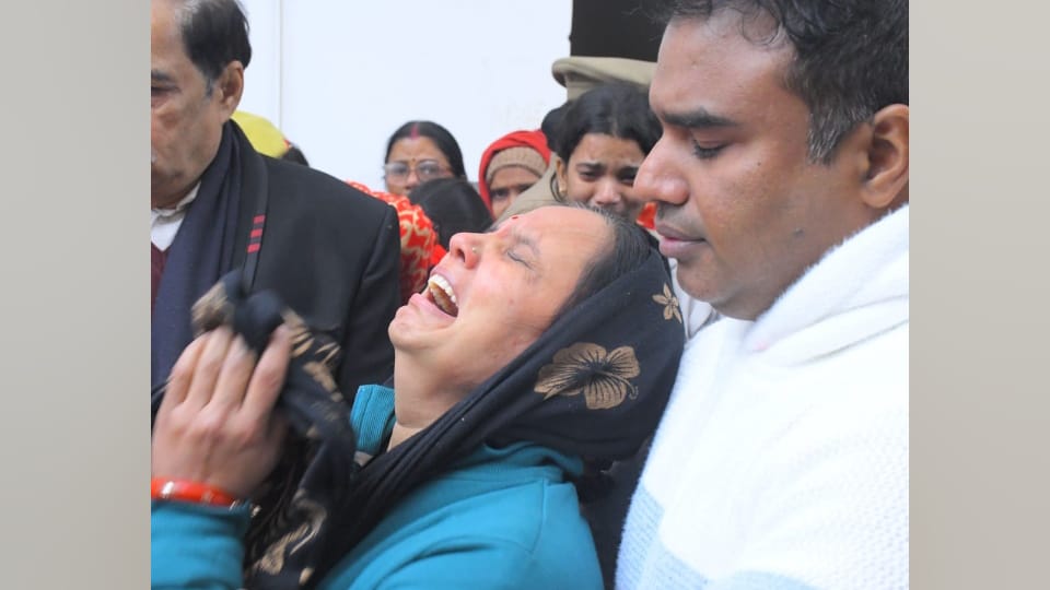 Martyr Captain Sudhir Kumar Yadav Wife's Emotional Farewell Message, We Are Proud of You