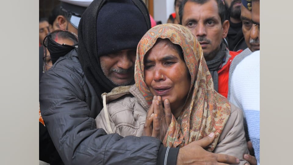 Martyr Captain Sudhir Kumar Yadav Wife's Emotional Farewell Message, We Are Proud of You