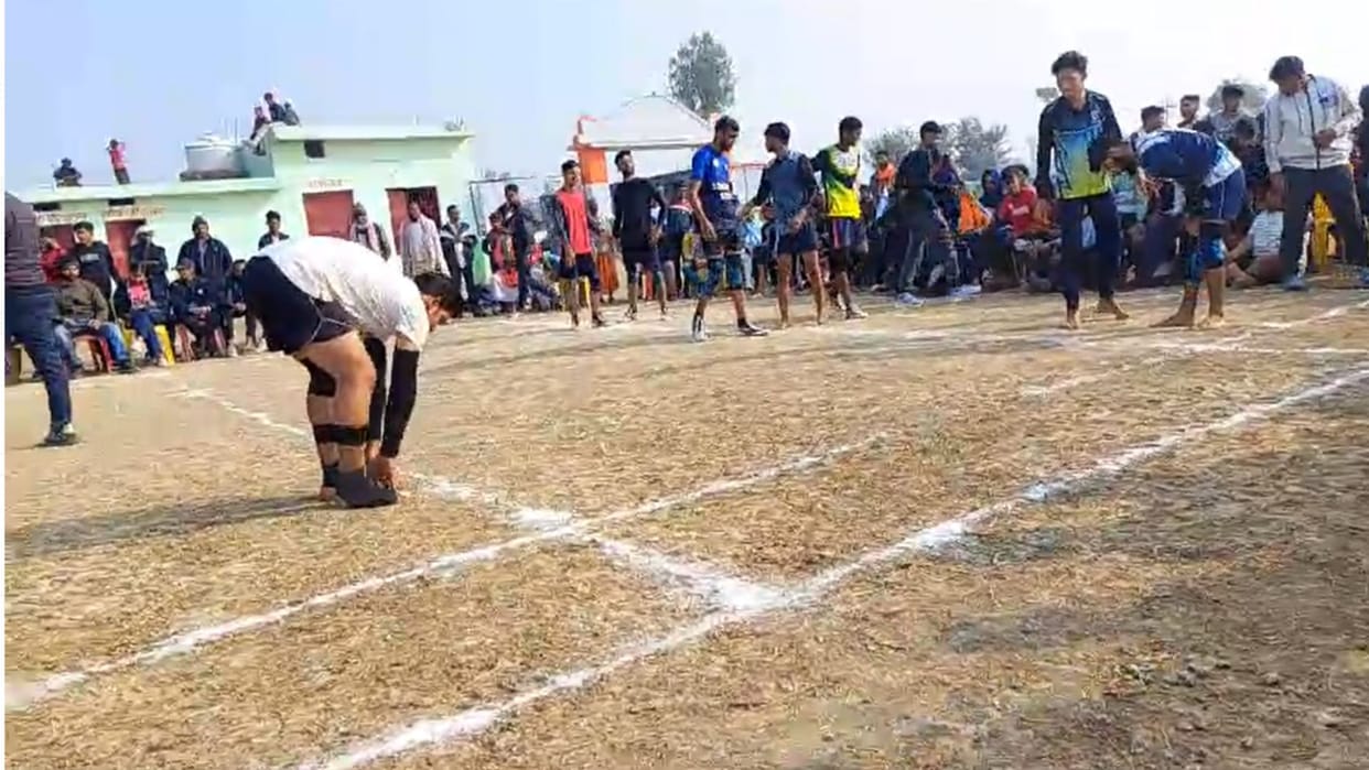 Baherwa team defeated Naugarh in the Kabaddi competition