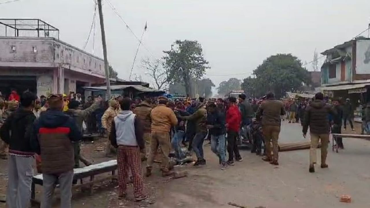 Ruckus over gangster death inspector said I will send the whole village to jail in lakhimpur kheri