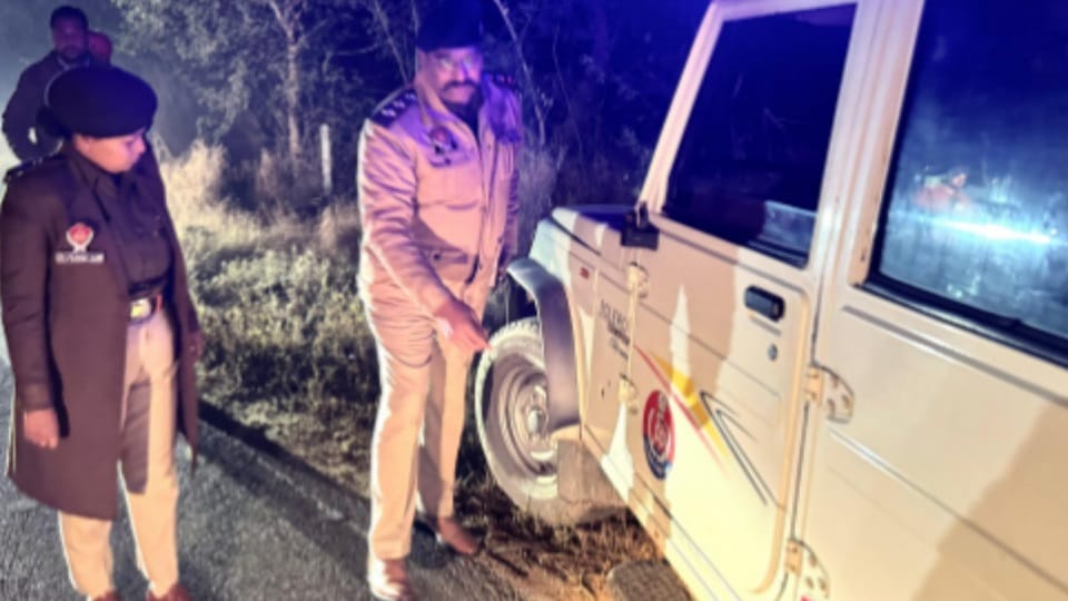 Encounter in Faridkot Police arrested two henchmen of Bambiha gang