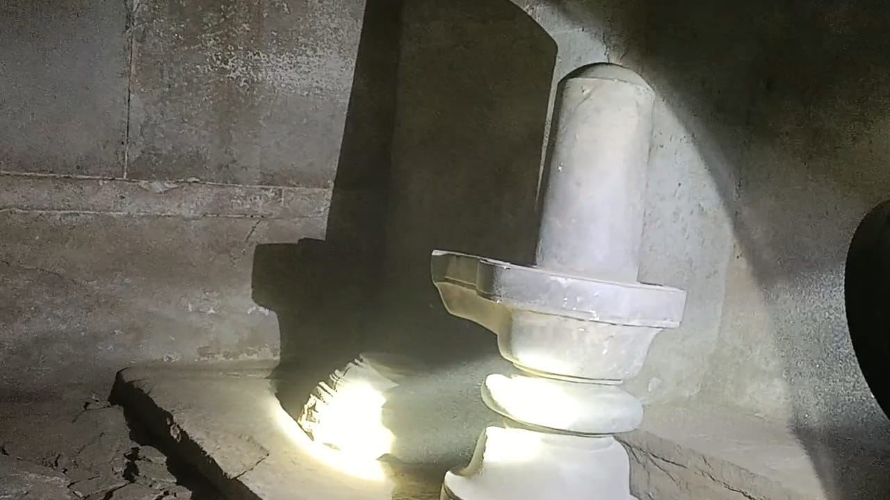 Siddheshwar Mahadev temple opened in Muslim area madanpura varanasi
