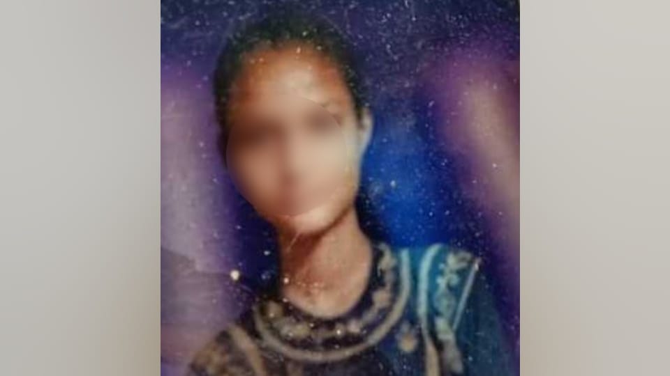 Shahjahanpur News Father Kills Daughter Over Love Affair in Shahjahanpur UP After She Refuses to Listen