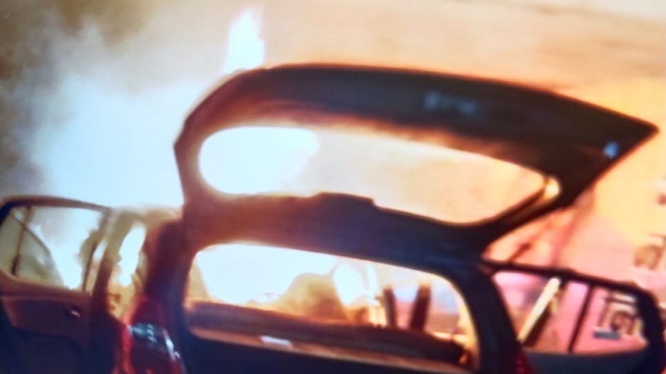 Car turned into a ball of fire family saved their lives by jumping out