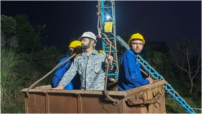 Efforts to rescue workers trapped in coal mine intensified, high capacity motor pump procured from Maharashtra