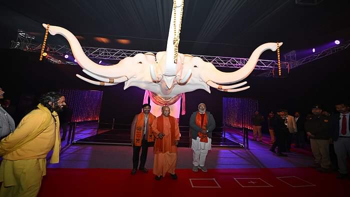 CM Yogi inaugurated media center prepared for Maha Kumbh, said- the great saga will reach the whole world