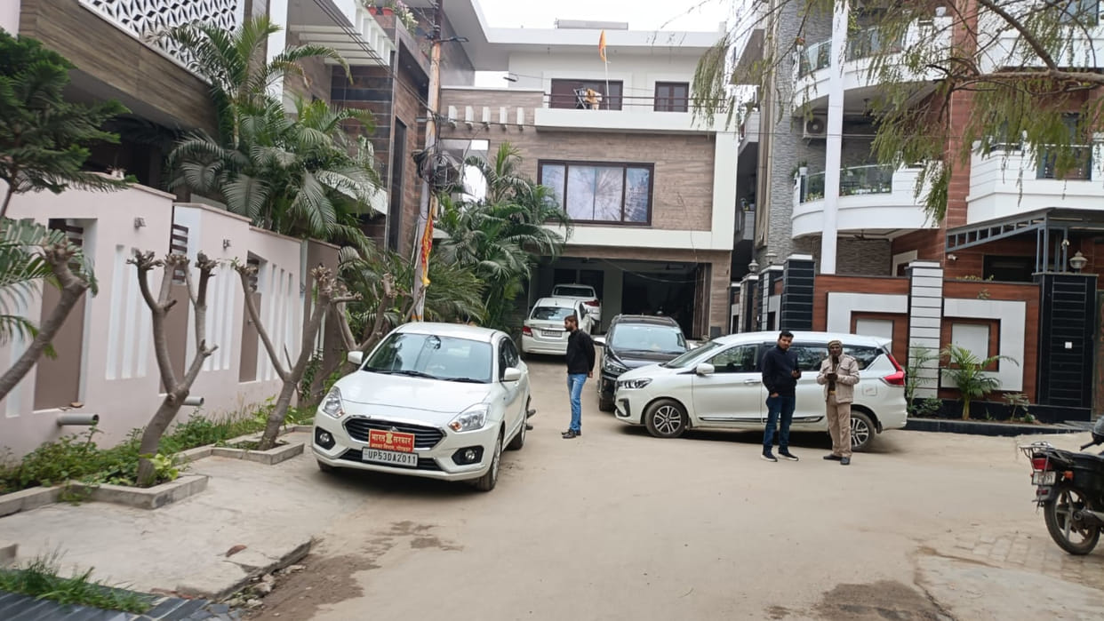 Income Tax Department raided two business establishments in Gorakhpur