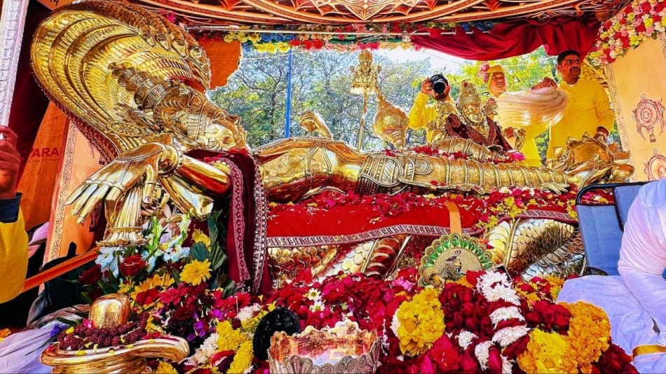 Panchadhatu Lord bhagwan Vishnu Idol Shahada Temple