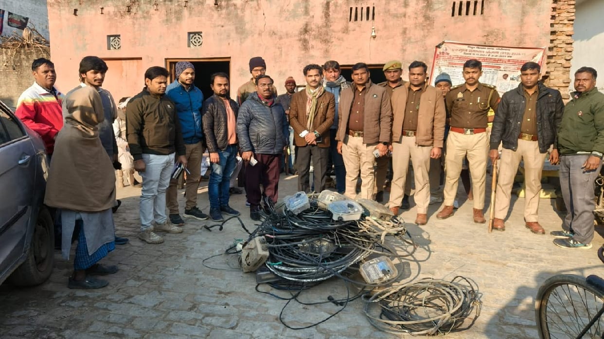 Electricity department caught electricity theft in 130 houses in Ghaziabad