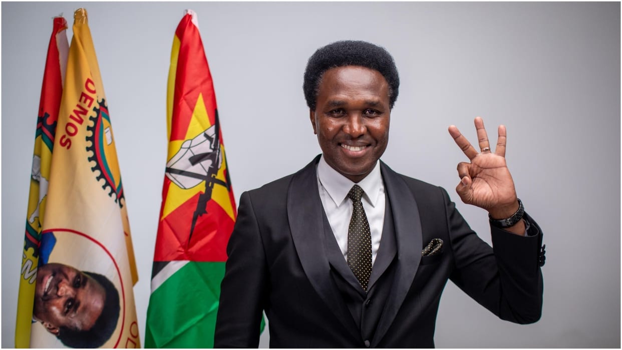 Main opposition leader Mondlane returns to Mozambique, security forces release tear gas shells on supporters