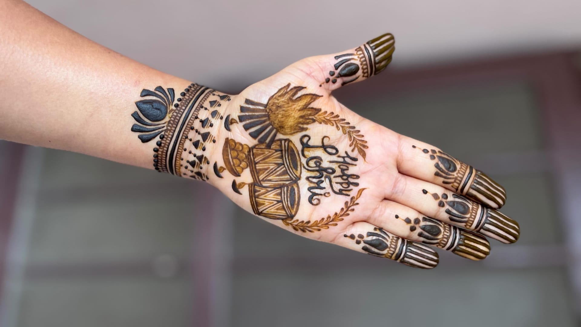 Lohri 2025 Mehndi Design Simple Mehndi Design For First Lohri After Wedding