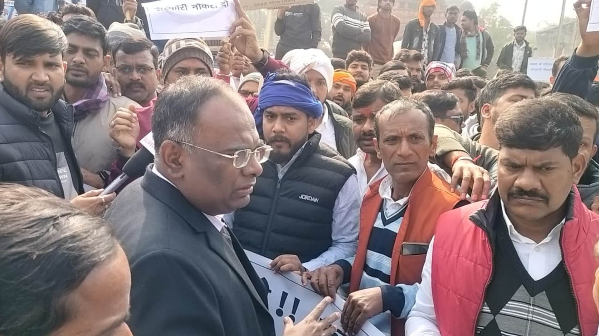 Sasaram Badal murder case: Thousands of people demanded dismissal and hanging of accused DSP Adil Bilal