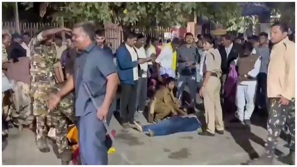 Tirupati stampede Deadly Photos: devotees waiting for Vaikunta Dwara Darshanam tickets die Know all