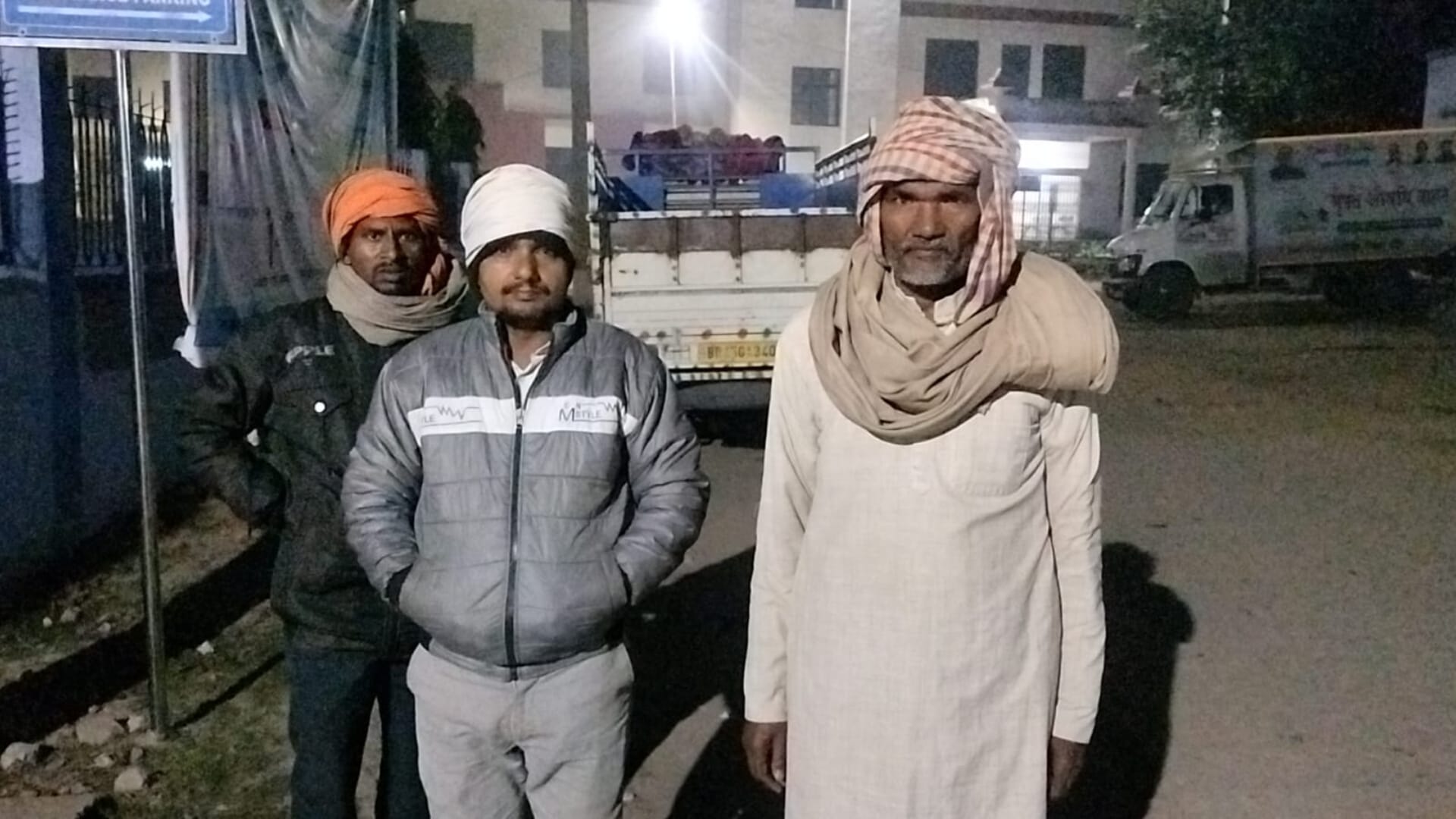 Accident today : Husband wife died in road accident news rohtas bihar police SASARAM Bihar News