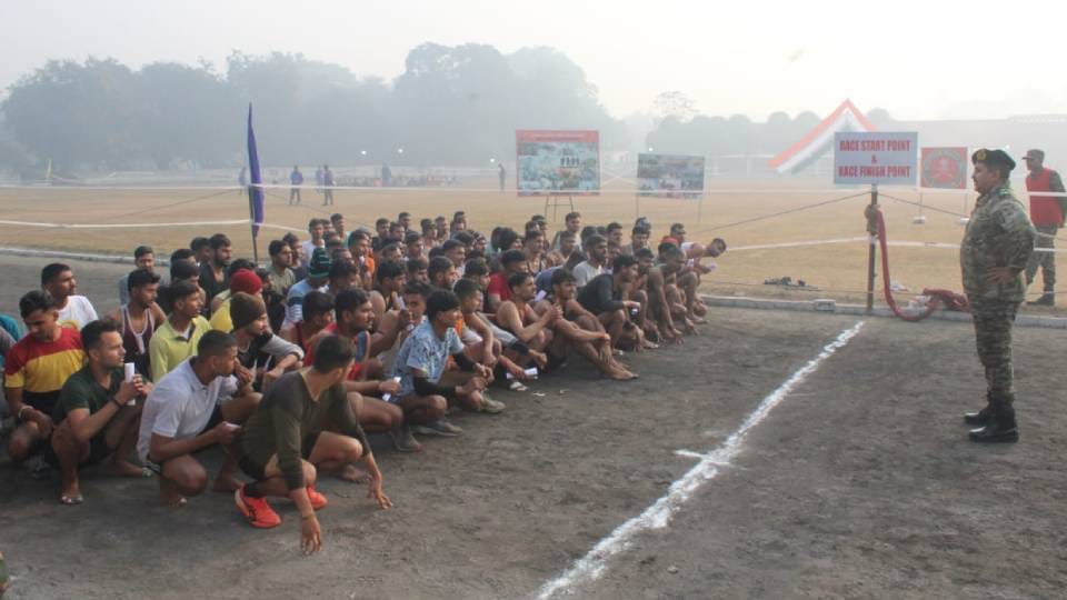 947 candidates of kanpur nagar participated in rally to become Agniveer at AMC Stadium in Lucknow
